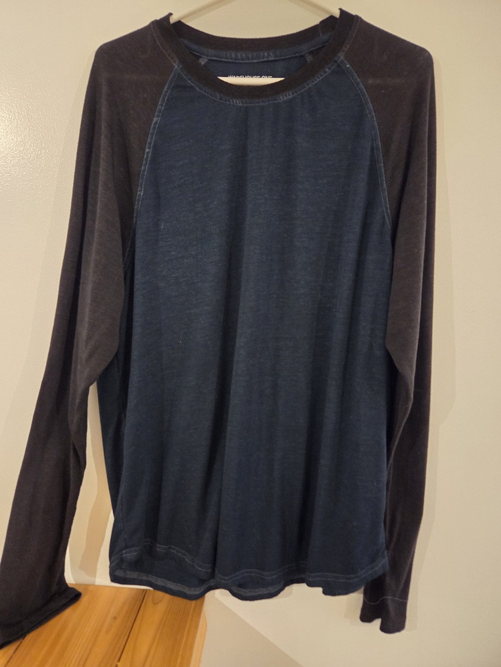 Men's Long Sleeve Raglan Tee - Navy/Charcoal
